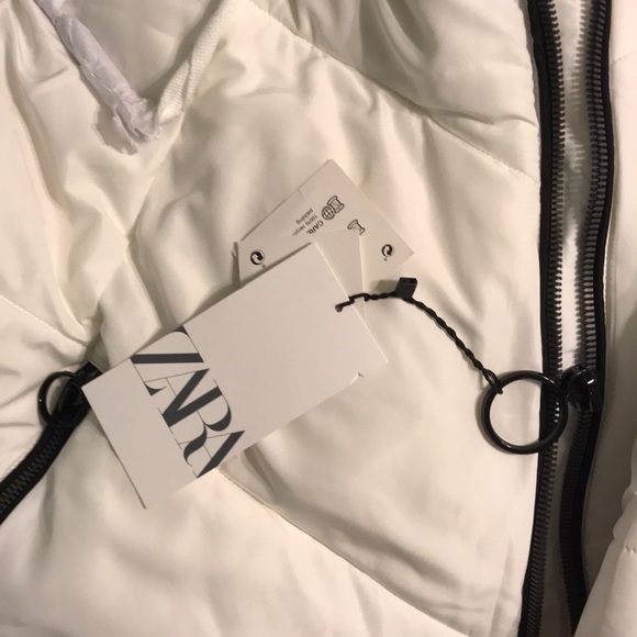 Zara Women’s Puffer Jacket - Picture 4 of 4